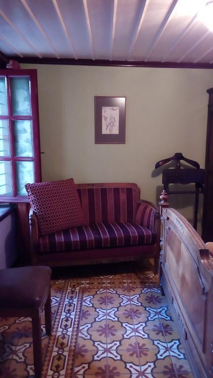 Art Deco Bed & Breakfast Panzió Dikórifo Kültér fotó